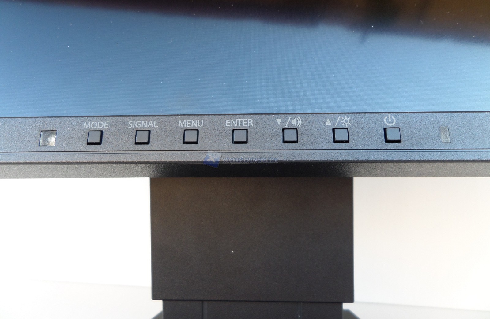 EIZO FG2421 21